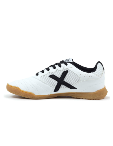 Munich Indoor Debut 04