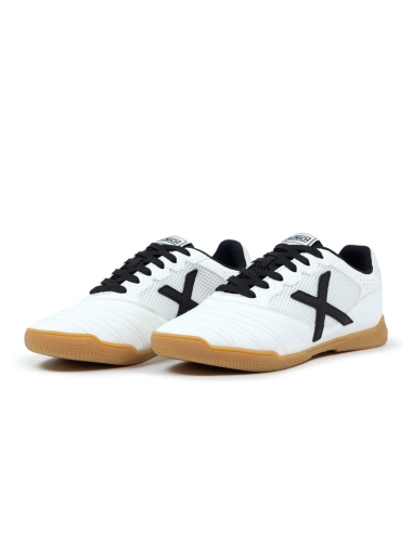 Munich Indoor Debut 04